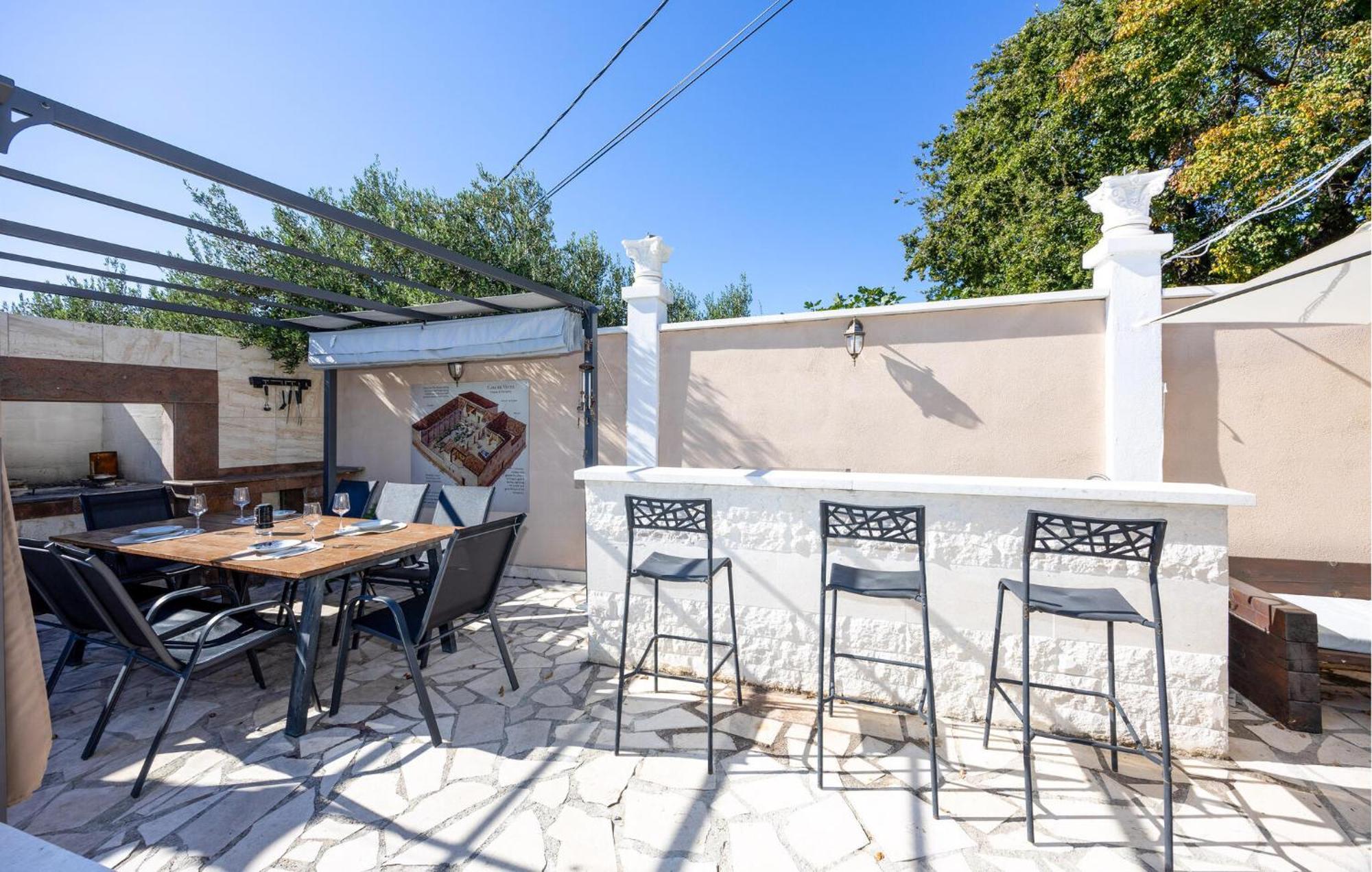 Nice Home In Kastel Sucurac With Wifi Kastela Exterior photo