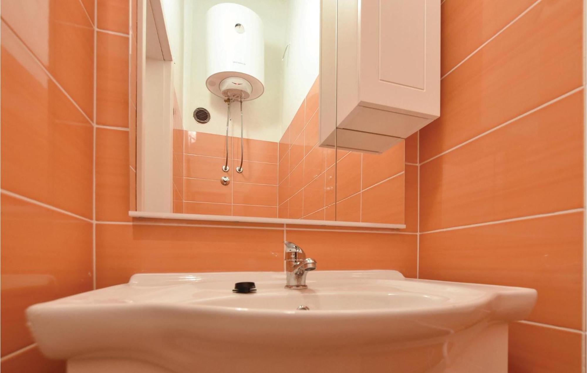 Nice Home In Kastel Sucurac With Wifi Kastela Exterior photo